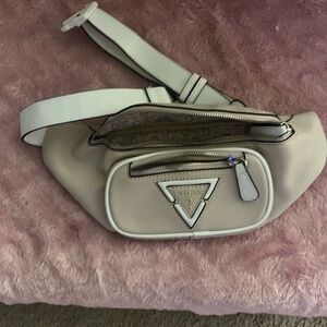 Guess Fanny pack